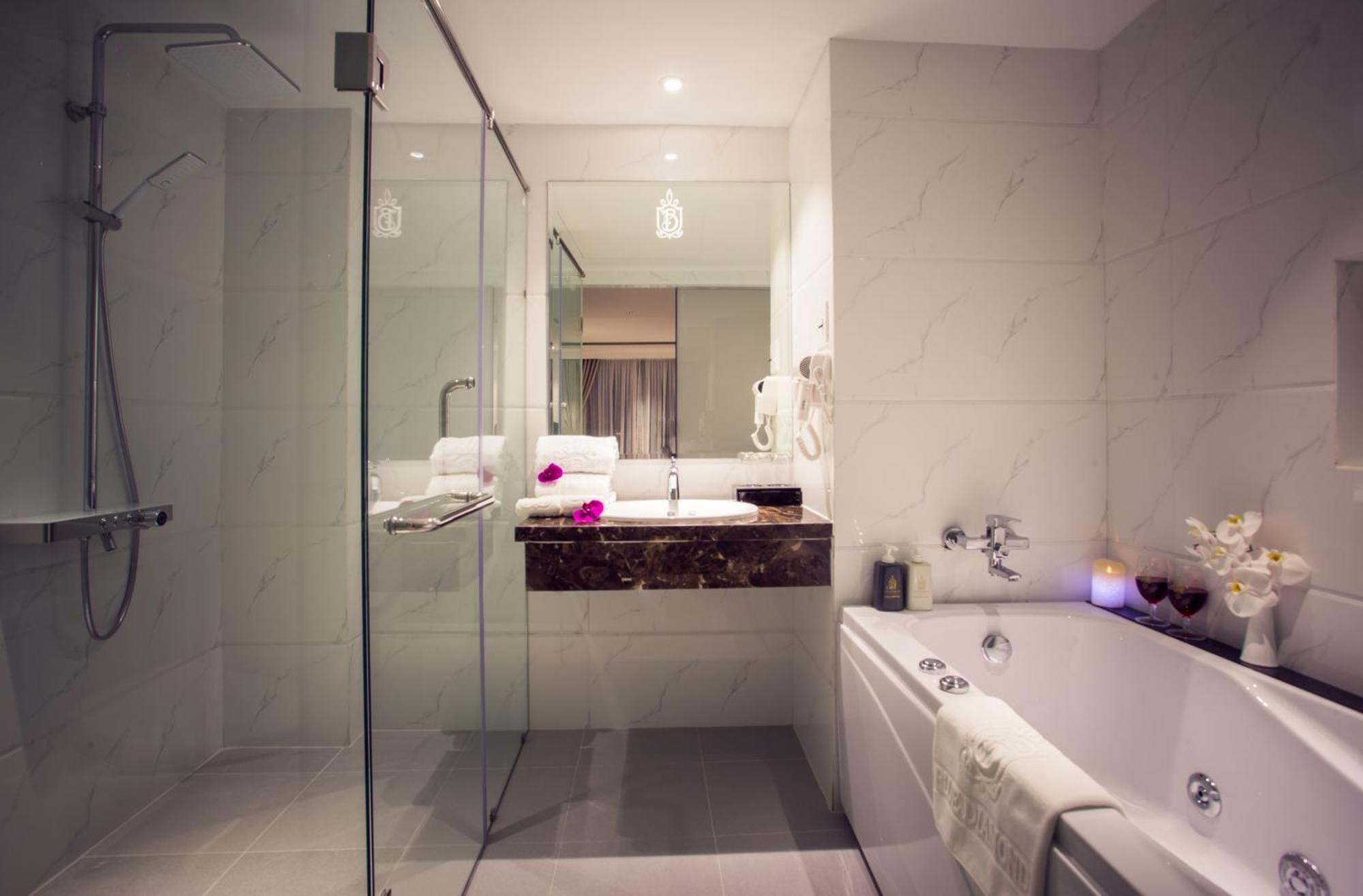 Nicecy Suite Hotel & Spa Thành Pho Ho Chí Minh Esterno foto