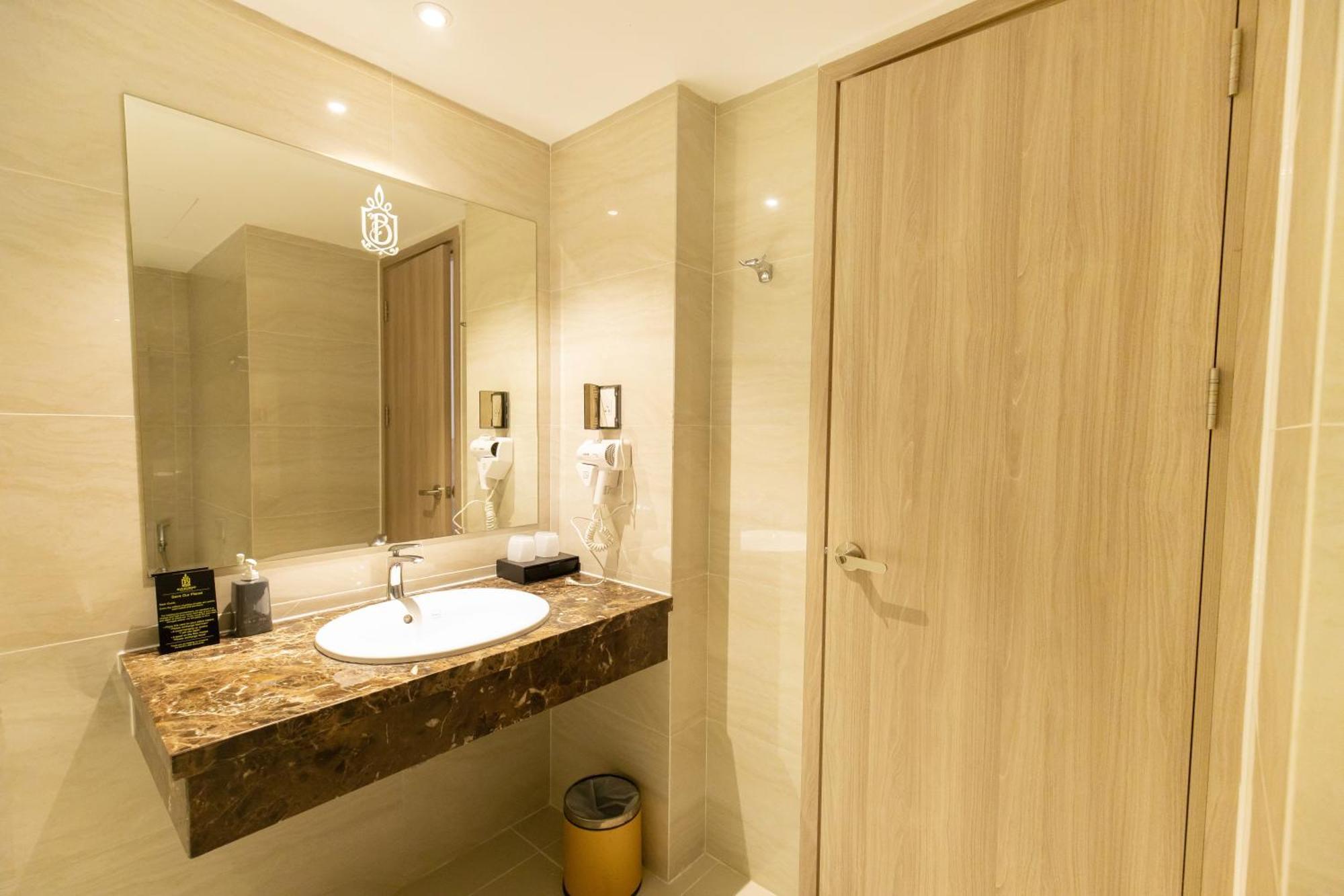 Nicecy Suite Hotel & Spa Thành Pho Ho Chí Minh Esterno foto